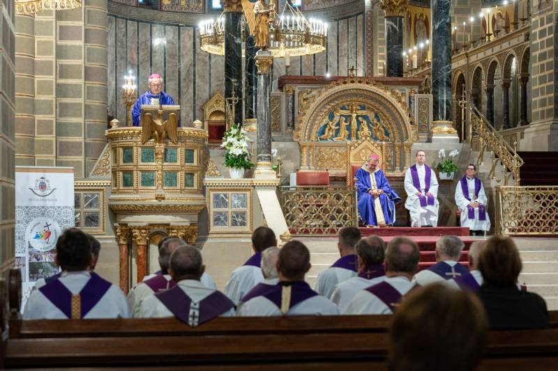 2025_10_07_juhasz tibor gyaszmise_15.jpg